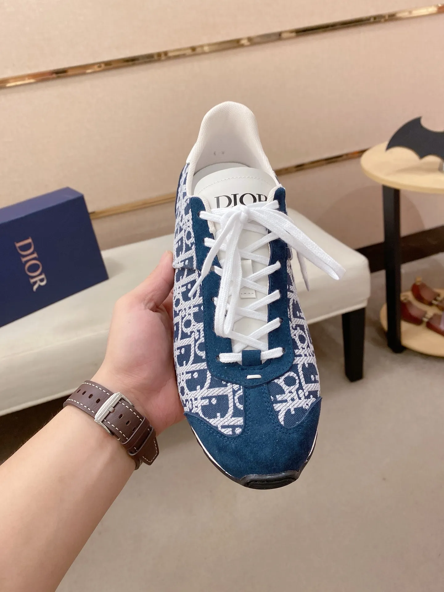 Men's shoes💰: 440💰Couple style💏 [Dior·Dior] New casual sports style men's shoes, new spring and summer design, perfect workmanship, lace-up lazy style to create wardrobe quality, upper: imported first-layer cowhide, mesh breathable lining soft and comfortable, ultra-light TPU wear-resistant outsole, simple, versatile fashion men's shoes, excellent color code number 35--44. (45,46 customized items are not returnable or exchangeable)